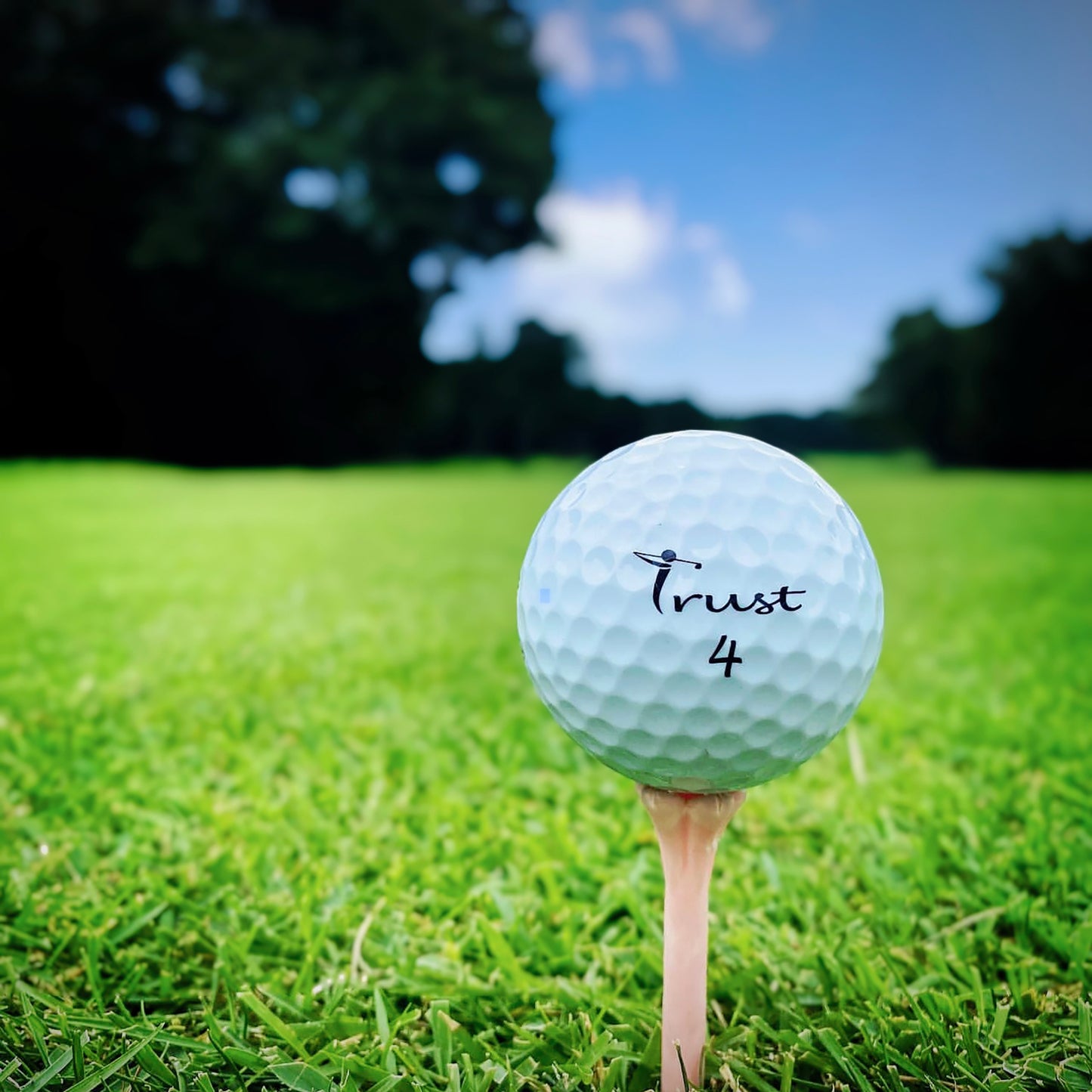 Trust Golfbälle Panther Weiß – Urethan, weiches Schlaggefühl, optimale Kombination aus Weite & Spin-Kontrolle, 48 Bälle